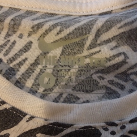 NWT Nike Palm Run Shirt - Picture 4 of 4